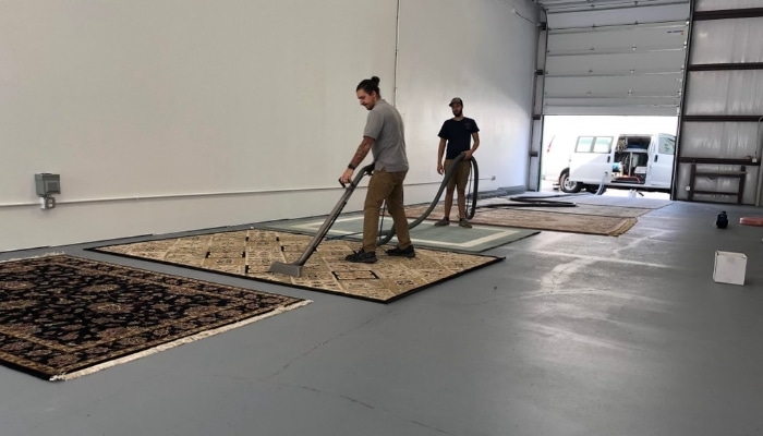 Carpet-rug-cleaning-technician-warehouse